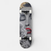 Vrouw Smoker Persoonlijk Skateboard (Voorkant)