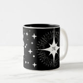 Vrouw van de sterren Monogram Tweekleurige Koffiemok (Voorkant rechts)
