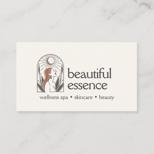 Vrouw verlaat Moon Arch SKINCARE Wellness Day Spa Visitekaartje (Voorkant)