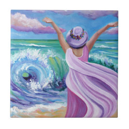 Vrouw vieren op de beach-keramische Tegel Tegeltje
