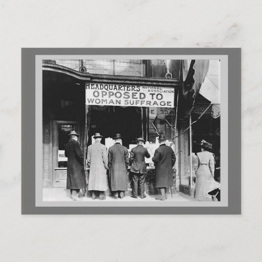 Vrouw - Zetel - Zetel - Verzet tegen Briefkaart (Voorkant)