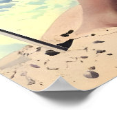 vrouw zit op het strand poster (Hoek)