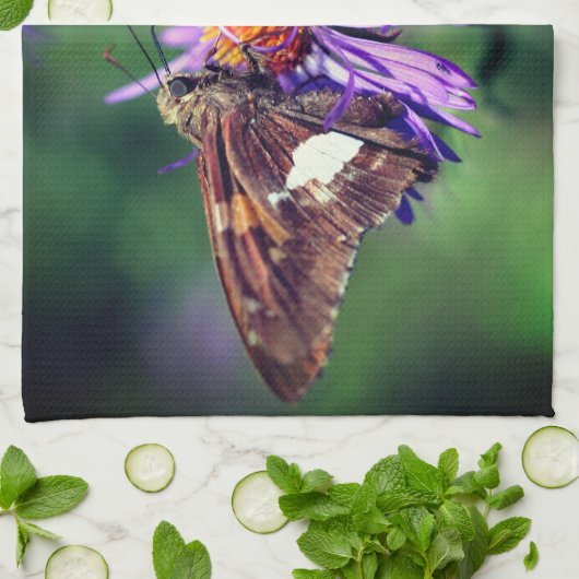 Vrouwe vrouwerij op de wildaster theedoek (Gevouwen)