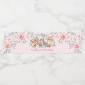 Vrouwelijk roze bloemenbos 1e verjaardagsfeestje waterfles etiket (Enkel label)