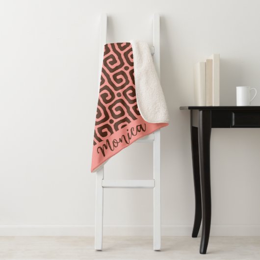 Vrouwelijk roze & bruin abstract monogram naam pat sherpa deken (In situ)
