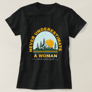 Vrouwelijke alleenreiziger avontuur t-shirt