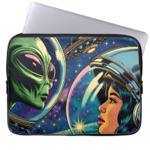 Vrouwelijke astronaut ontmoet buitenaards wezen 