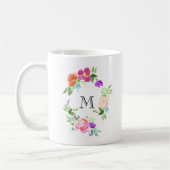 Vrouwelijke bloemenkrans gepersonaliseerd monogram koffiemok (Links)