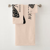 Vrouwelijke Blush Pink Black Butterfly Salon Spa Bad Handdoek (Insitu)