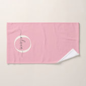 Vrouwelijke Blush Roze Grijs Monogram Script Naam Bad Handdoek (Handdoek)