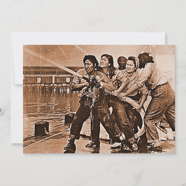 Vrouwelijke brandweerlieden Pearl Harbour 7 decemb (Voorkant)