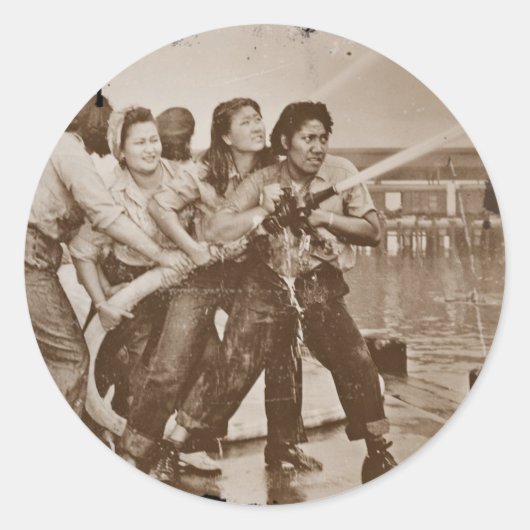 Vrouwelijke brandweermannen Pearl Harbour 7 decemb Ronde Sticker (Voorkant)