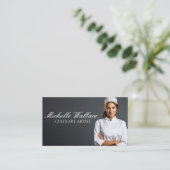 Vrouwelijke Chef Lachend | Culinair Visitekaartje (Staand voorkant)