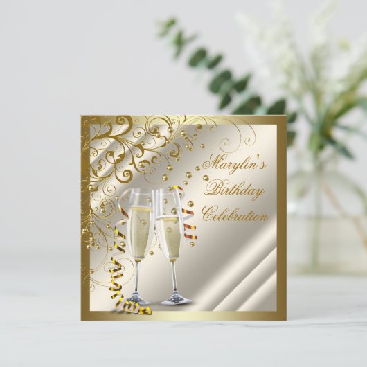 Vrouwelijke Elegante Ivoren Gouden Verjaardag Kaart (Staand voorkant)