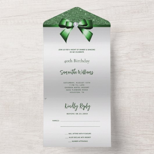 Vrouwelijke Emerald Gem Bow & Glitter Verjaardag All In One Uitnodiging (Binnen)