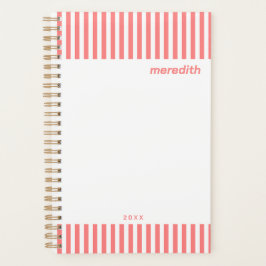 Vrouwelijke koraalroze strepen gepersonaliseerd da planner