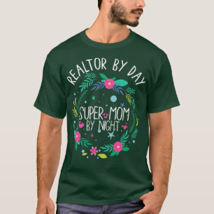 Vrouwelijke man tegen dag supermoeder tegen nacht t-shirt