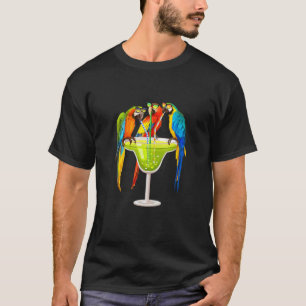Vrouwelijke parrots Drink Margarita op Summer Vaca T-shirt