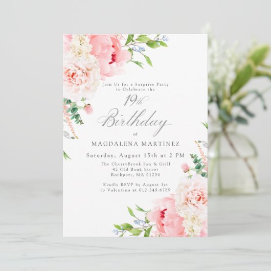 Vrouwelijke Roze Bloemen 19e Verjaardag Surprise P Kaart (Staand voorkant)