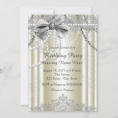 Vrouwelijke verjaardagsfeest met ivoor parel kaart (Voorkant)