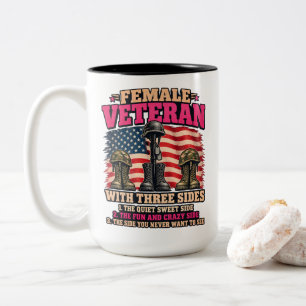 Vrouwelijke Veteraan Met Drie Kanten Rustig Leuk G Tweekleurige Koffiemok