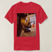 Vrouwen concentreren zich op het plaatsen van graf t-shirt (Design voorkant)