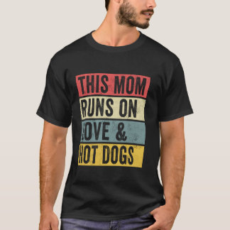 Vrouwen Deze Mam Runt Op Liefde En Hete Honden Gra T-shirt