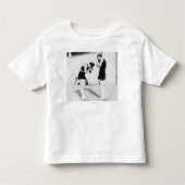 Vrouwen die hun haar drogen in het strand kinder shirts (Voorkant)