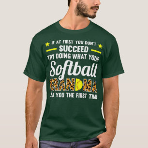 Vrouwen doen wat je Softball Grandma Softball Gran T-shirt