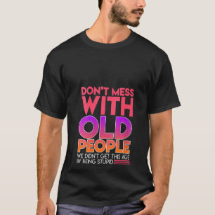 Vrouwen doneren mannen met de dag van de oude vade t-shirt