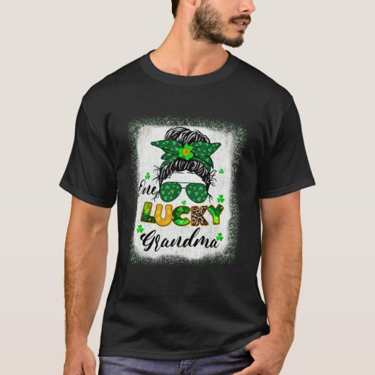 Vrouwen Een Gelukkig Oma St Patricks Dag Moeder T-shirt (Voorkant)