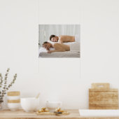 vrouwen en man op massagebanken poster (Keuken)