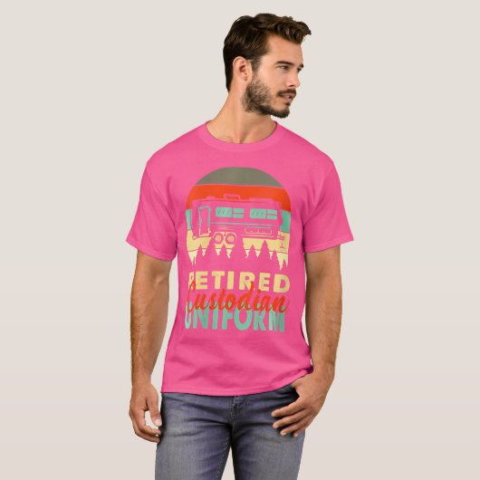 Vrouwen Gepensioneerd Bewaarder Uniform RV Camping T-shirt (Voorkant volledig)