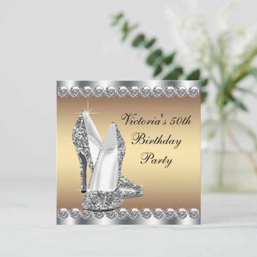 Vrouwen Goud 50ste Verjaardag Party Kaart (Staand voorkant)