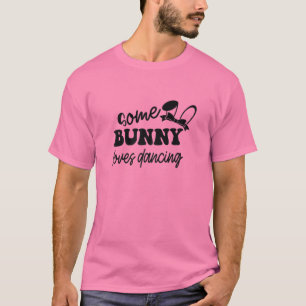 Vrouwen houden van een bunny die een grappige paas t-shirt