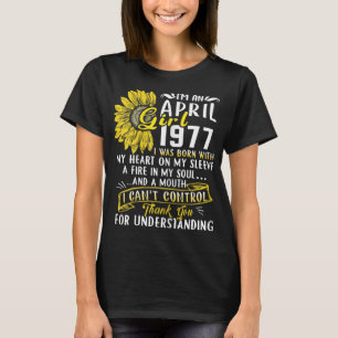 Vrouwen ik ben een April Meisje 1977 Zonnebloem T-shirt