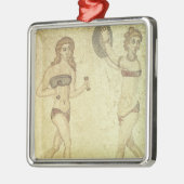 Vrouwen in bikinis metalen ornament (Links)