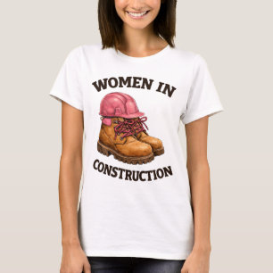 Vrouwen in de bouw met werkschoenen en veiligheids t-shirt