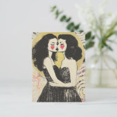 Vrouwen in de liefde zoenen in bijpassende zwarte  briefkaart (Staand voorkant)