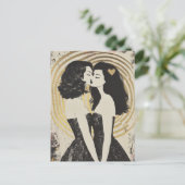 Vrouwen in de liefde zoenen in zwarte jurken goude briefkaart (Staand voorkant)