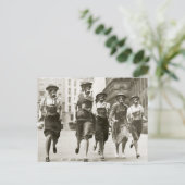  vrouwen in gasmaskers Tweede Wereldoorlog Briefkaart (Staand voorkant)