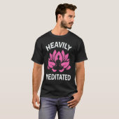 Vrouwen in hoge mate gematigd Yoga Pose Lotus Flow T-shirt (Voorkant volledig)