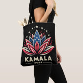 Vrouwen Kamala Harris 2024 Presidentiële Campagne  Tote Bag (Dichtbij)
