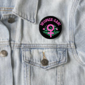 Vrouwen kunnen feministisch zijn ronde button 5,7 cm (In situ)