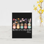 Vrouwen Lente Helpen Kleintjes Bloeien Wildflower Kaart (Gele Bloem)