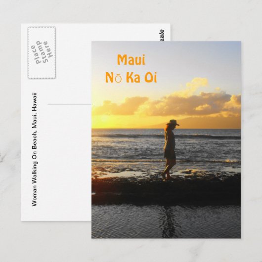 Vrouwen lopen op strand op zonsondergang in Maui Briefkaart (Voorkant / Achterkant)
