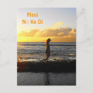 Vrouwen lopen op strand op zonsondergang in Maui Briefkaart