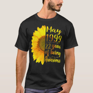 Vrouwen mei 1999 22 jaar Geweldige 22e herfst T-shirt