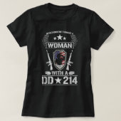 Vrouwen met DD-214 Vrouw Veteranen Dag T-shirt (Design voorkant)