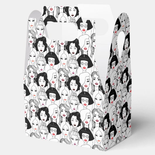 Vrouwen met lippenstift bedankdoosjes (Geopend)